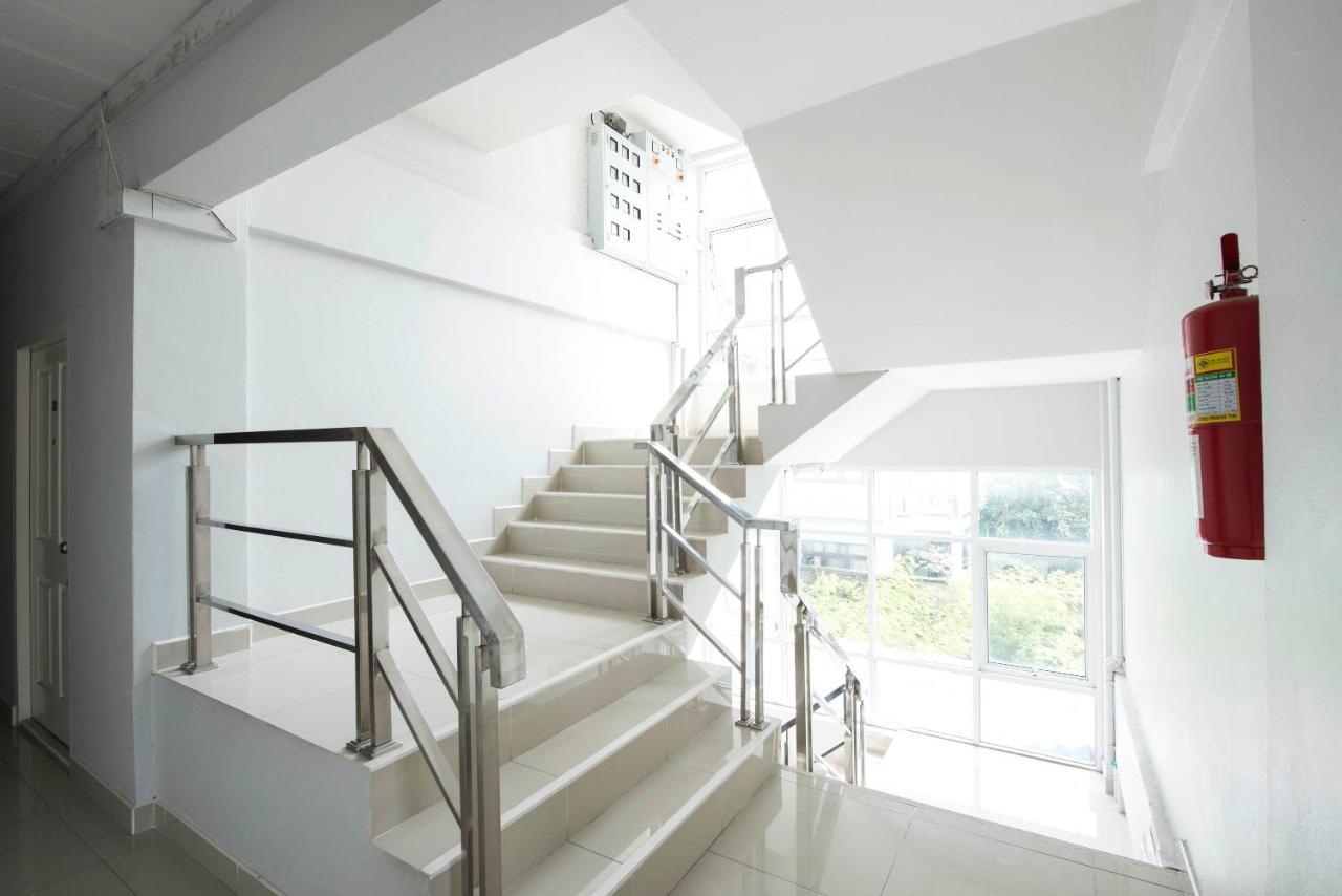 Nw Apartment Lasalle 59 Bangkok Exterior foto